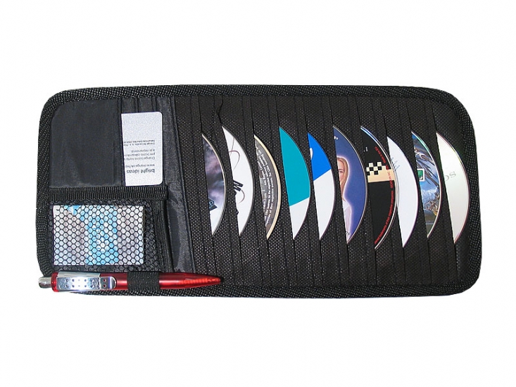 Viacúčelová priehradka na CD
